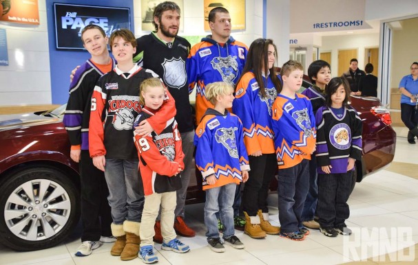 Овечкину подарили автомобиль Honda, который он передал на благотворительность