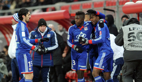 \"Лион\" обыграл \"Валансьен\" 