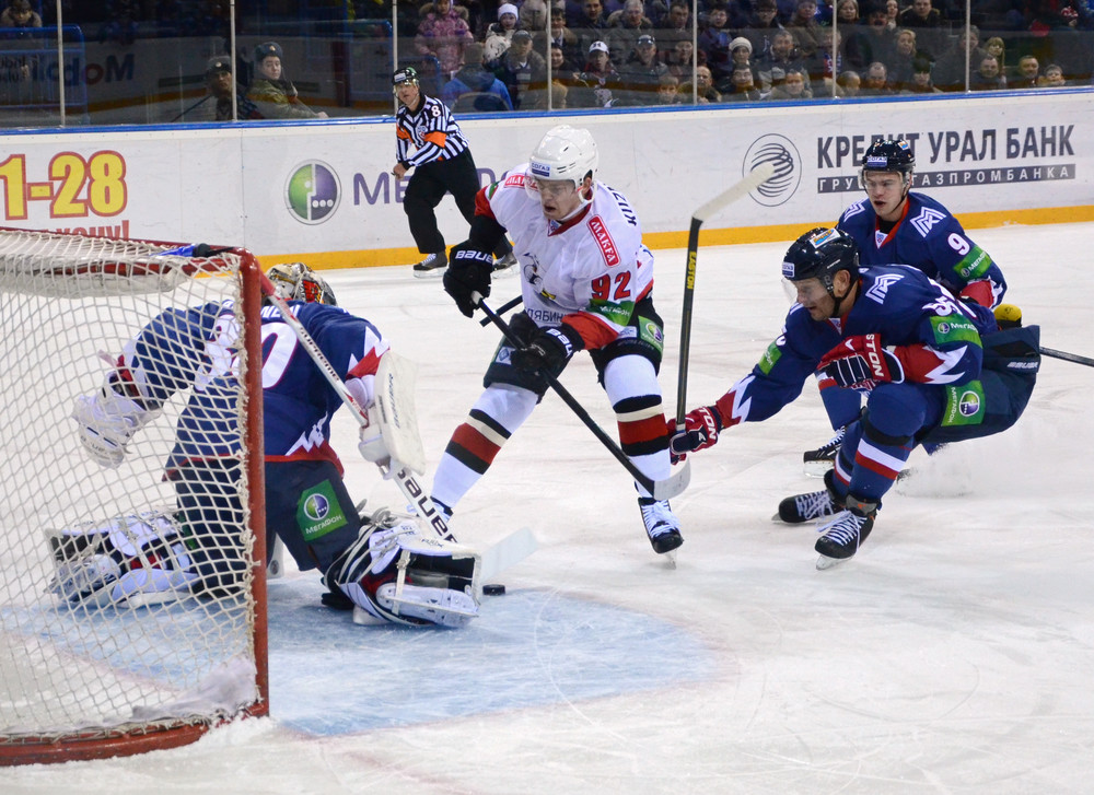 КХЛ. \"Трактор\" выиграл у \"Магнитки\", СКА потерпел поражение в Астане