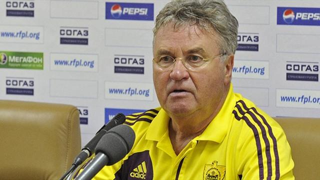Хиддинк: \"Анжи\" серьезно подходит к Лиге Европы, но мечтает о Лиге чемпионов