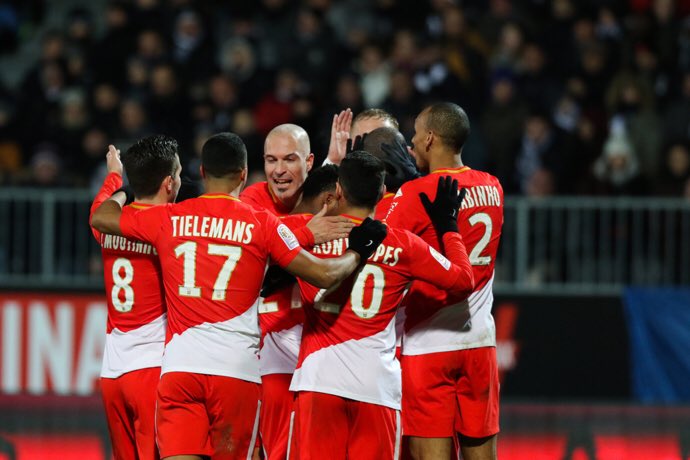 \"Монако\" забил 4 гола в ворота \"Анже\"