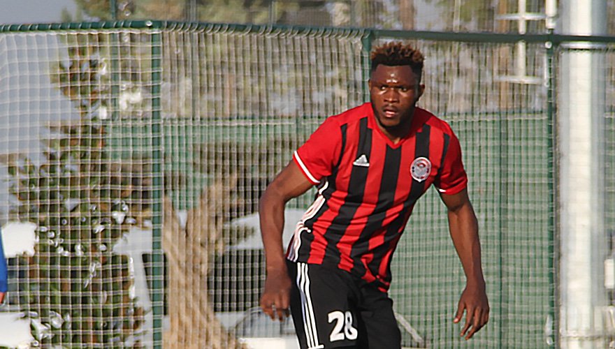 \"Амкар\" оформил аренду Оланаре