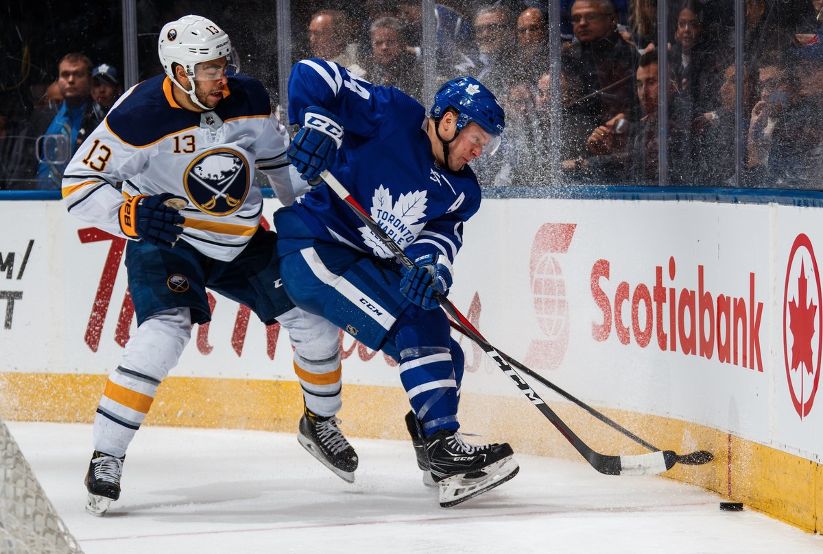 \"Торонто\" крупно победил \"Баффало\"