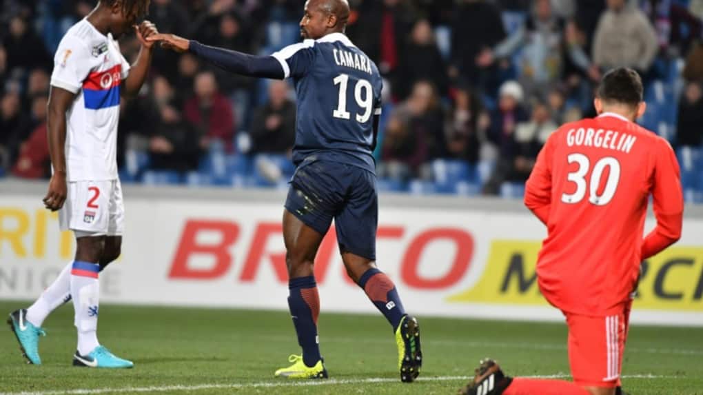 \"Лион\" разгромно проиграл \"Монпелье\"