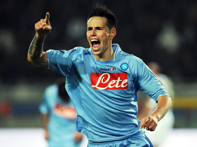 \"МЮ\" готов приютить игрока \"Наполи\"