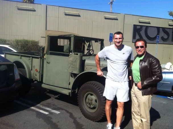 Кличко навестил \"Железного Арни\"