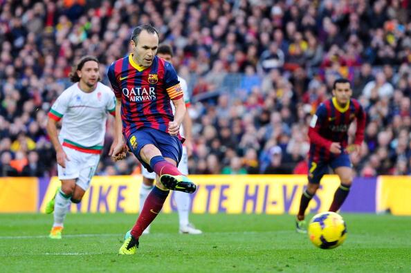 \"Барселона\" спокойно разбирается с \"Гранадой\"