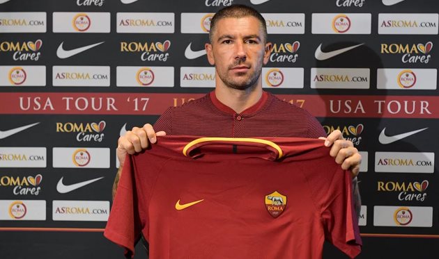 Коларов официально представлен игроком \"Ромы\"