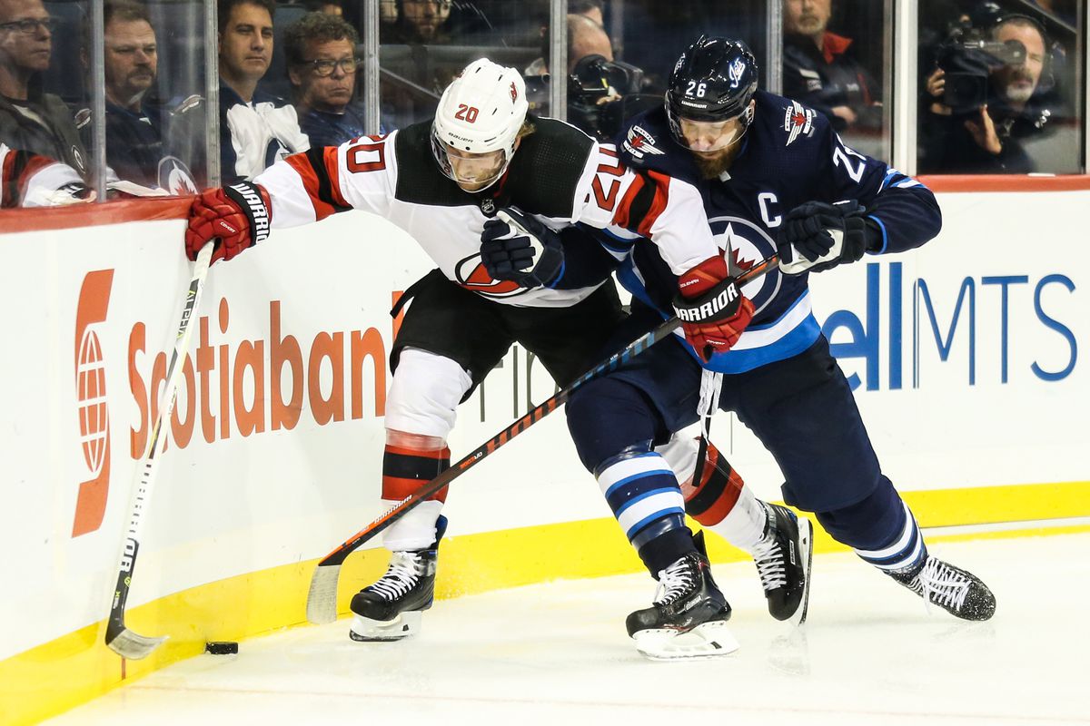 \"Виннипег Джетс\" поиздевались над \"Нью-Джерси Дэвилз\"