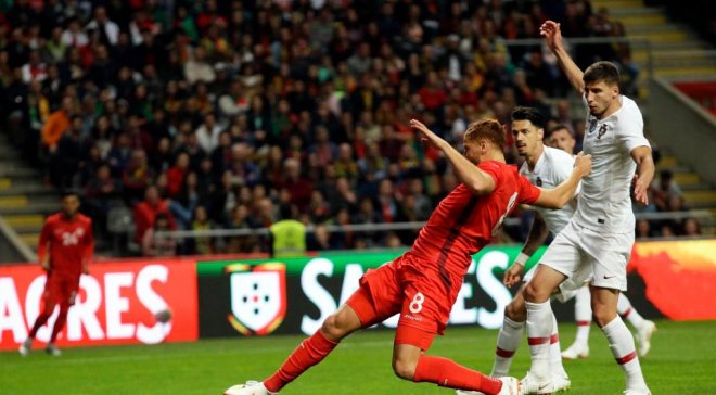 Португалия упустила победу над Тунисом