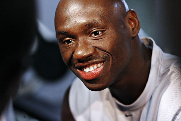 \"Волшебник\" грозится \"надрать задницу\" Владимиру Кличко