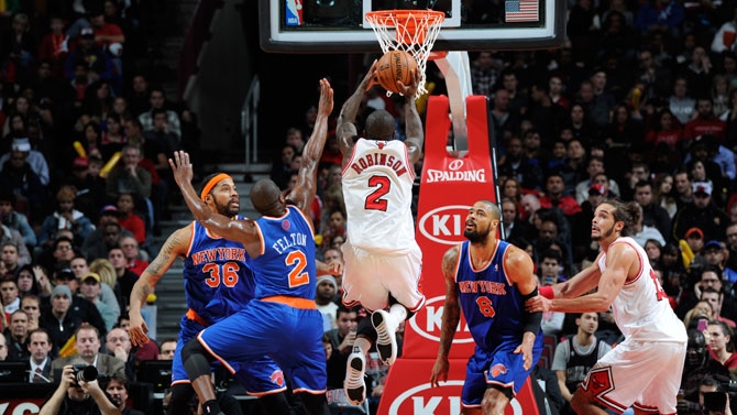 \"Нью-Йорк\" уступил \"Чикаго\"