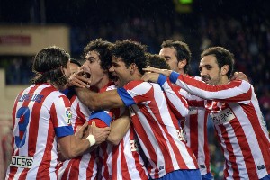 \"Атлетико\" побеждает \"Сарагосу\"