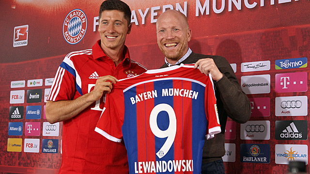 Официально: поляк Левандовски стал игроком \"Баварии\"