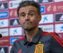 Энрике: Эта сборная Испании не имеет ничего общего с моей "Барселоной"