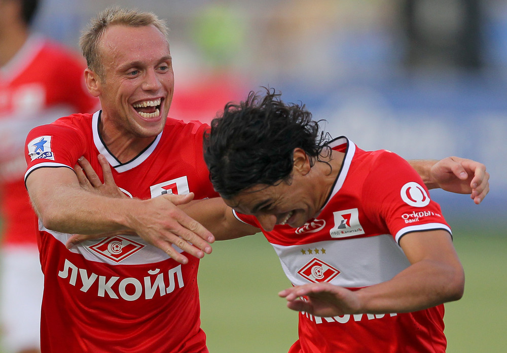 \"Спартак\" на выезде переиграл \"Крылья Советов\"
