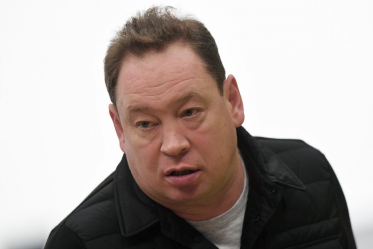 Слуцкий может возглавить \"Твенте\"