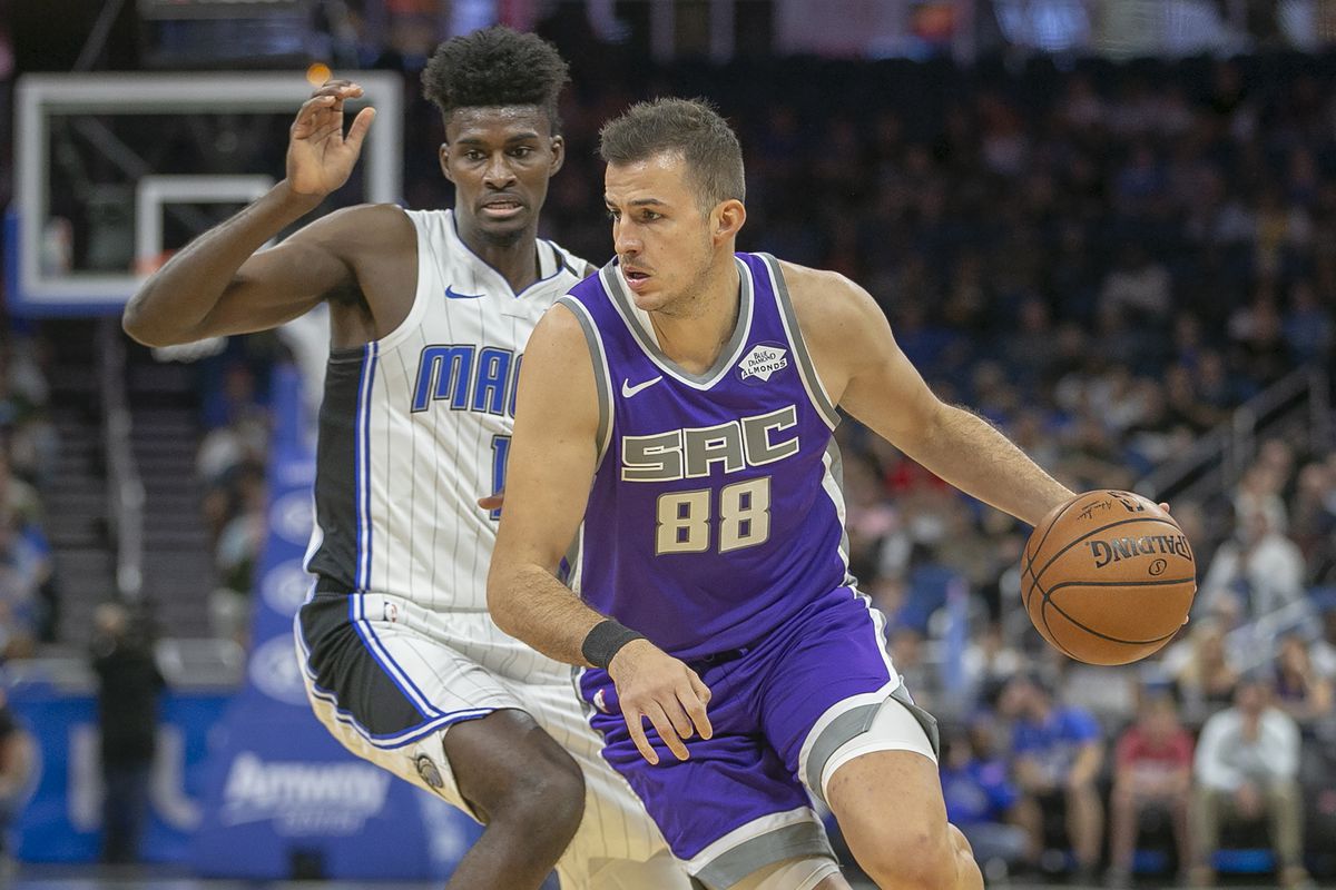 \"Сакраменто Кингз\" оказались сильнее \"Орландо Мэджик\"