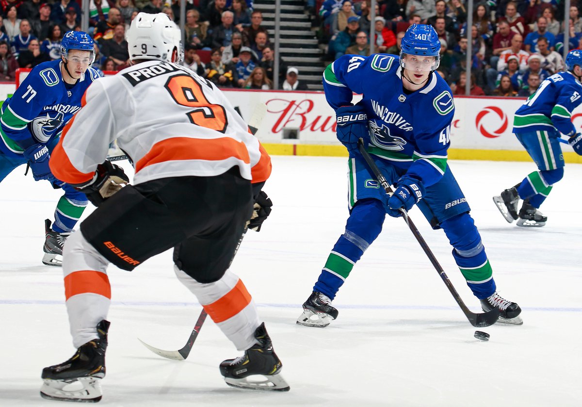 \"Ванкувер\" без проблем одолел \"Филадельфию\"