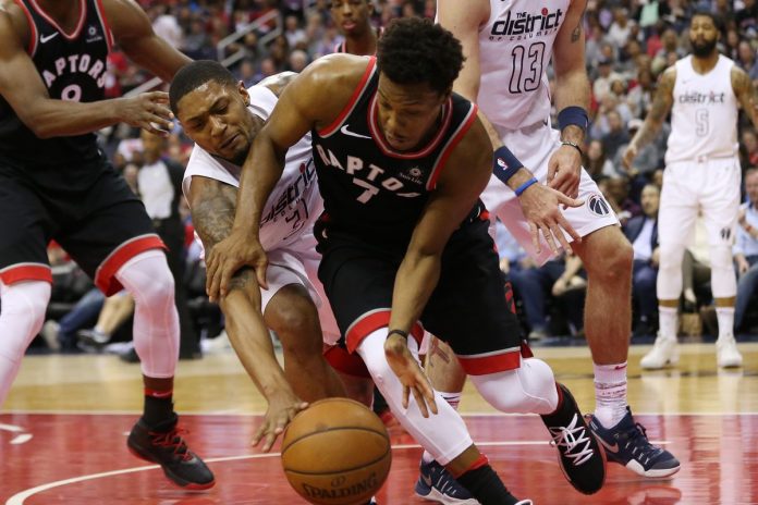\"Вашингтон Уизардс\" в гостях уступили \"Торонто Рэпторс\"