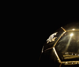 ФИФА и журнал "FF" определились с тройкой финалистов "Золотого мяча"