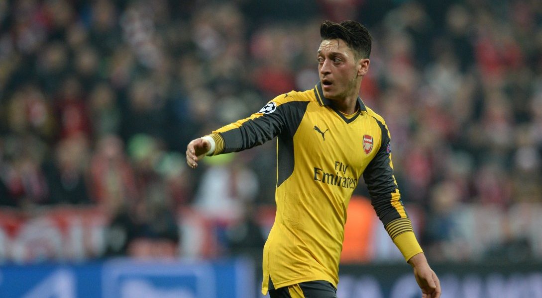 Озил мечтает выиграть Лигу Чемпионов