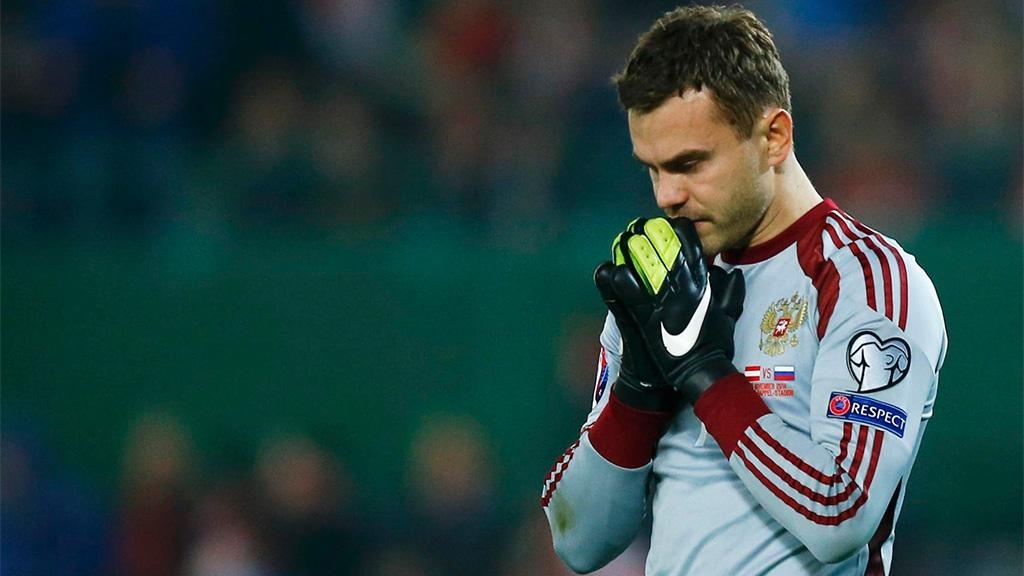 Дмитрий Симонов считает, что Акинфеев может уйти из сборной