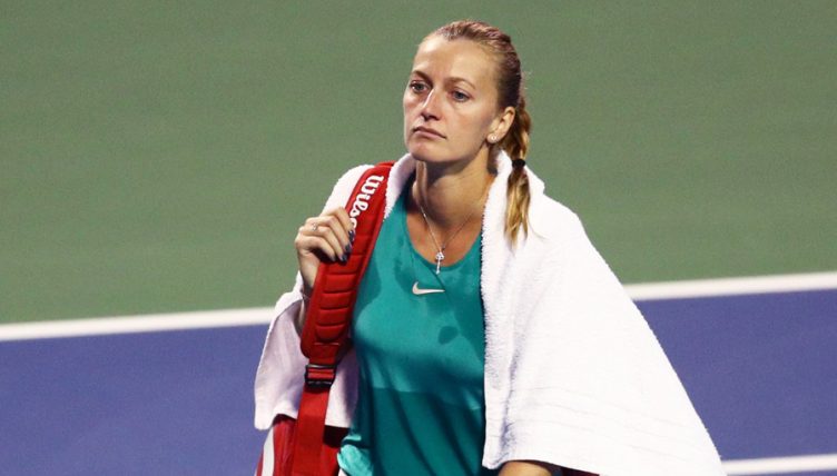 Квитова снялась с поединка против Суарес-Наварро