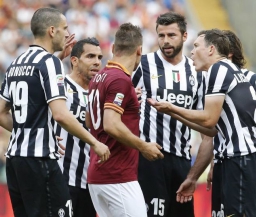 "Ювентус" в Риме обыграл "Рому",  "Милан" на выезде проиграл "Аталанте"