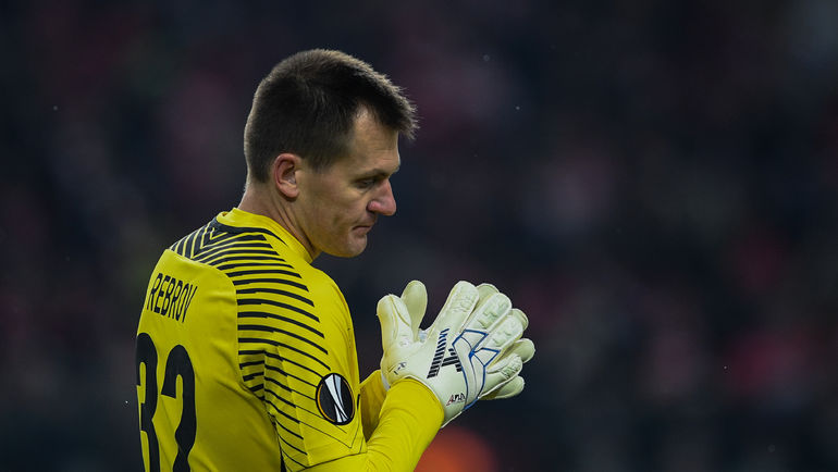 Артём Ребров в ожидании матча с \"Ростовом\" 