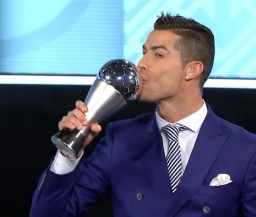 Награждение ФИФА: Роналду - лучший футболист, Раньери - лучший тренер и другие результаты