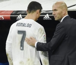 Роналду отметил вклад Зидана в успехи "Реала"