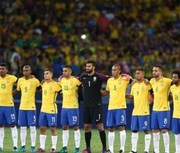Бразилия уверенно обыграла Эквадор
