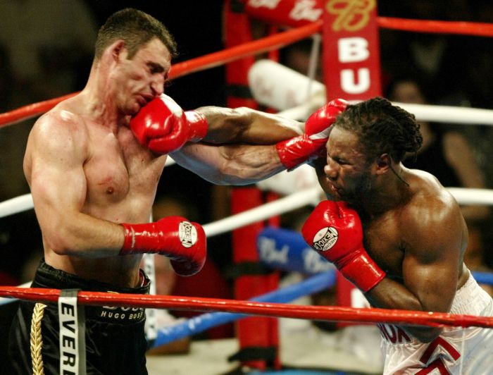 Льюис хочет видеть Кличко в ринге