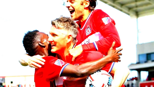 Бастиан Швайнштайгер доволен своим дебютом