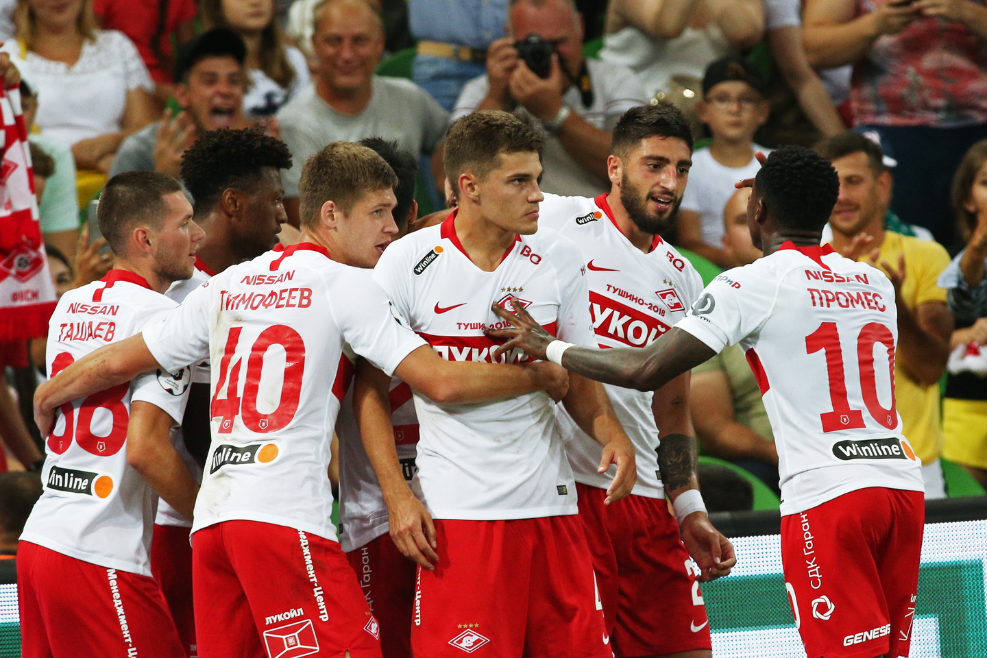 \"Спартак\" с трудом справился с \"Краснодаром\"