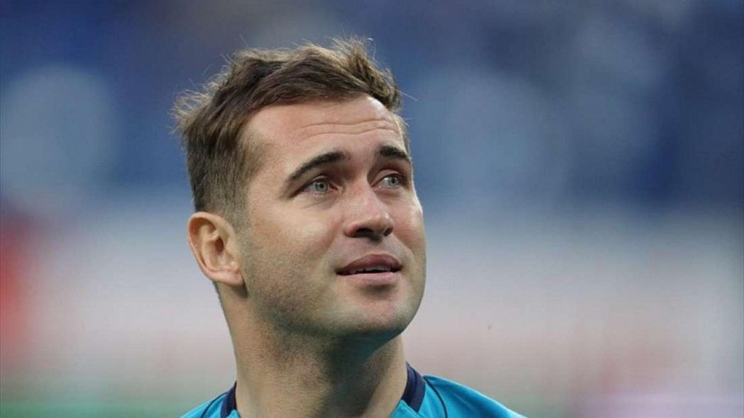 Кержаков: нужно было оставить Буффона на поле