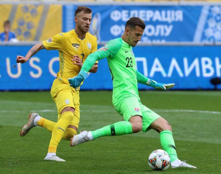 Украина добыла непростую победу над Словакией