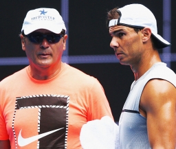 Тони Надаль похвалил Роджера Федерера