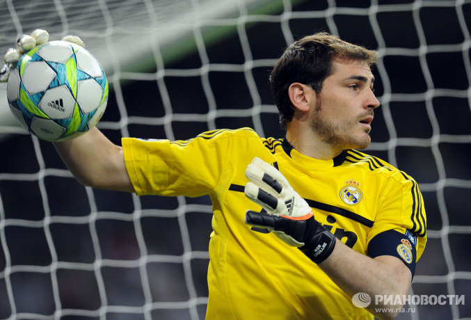 \"Реал\" хочет сохранить Касильяса