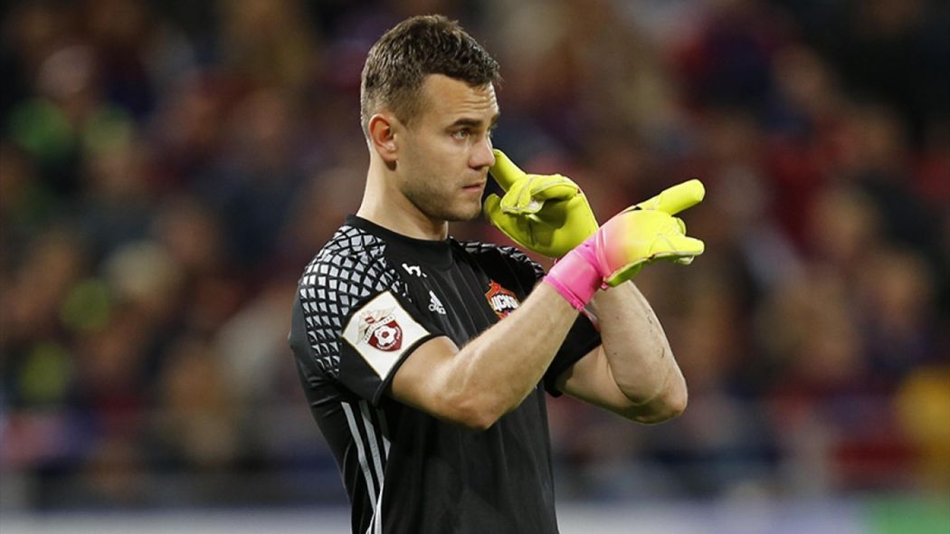 Акинфеев: что бы ни происходило со всей командой, доставаться будет именно вратарю