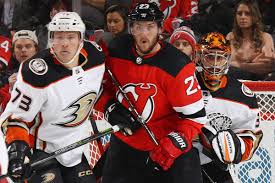 \"Анахайм Дакс\" в серии буллитов победили \"Нью-Джерси Дэвилз\"