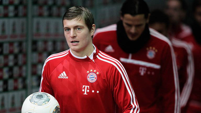 \"Барселона\" хочет подписать Крооса