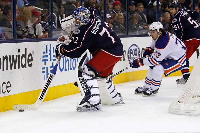 Бобровский стал третьей звездой дня в НХЛ