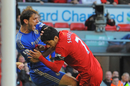 Суарес извинился перед Ивановичем