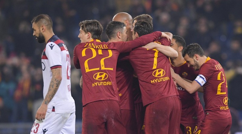 \"Рома\" в родных стенах победила \"Болонью\"