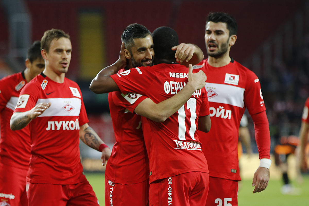 \"Спартак\" и \"Ростов\" отпраздновали победы