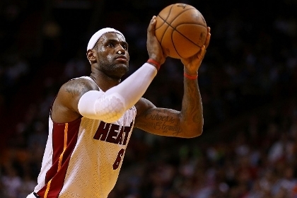 Леброн Джеймс преодолел отметку в 20 тысяч очков за карьеру