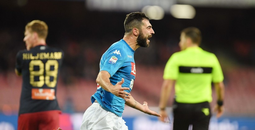 \"Наполи\" минимально одолел \"Дженоа\"