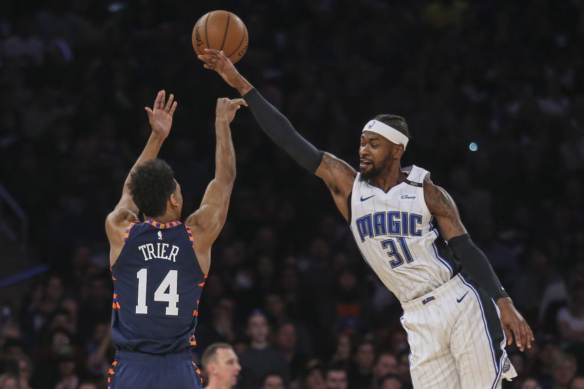 \"Орландо Мэджик\" добыли разгромную победу над \"Нью-Йорк Никс\"